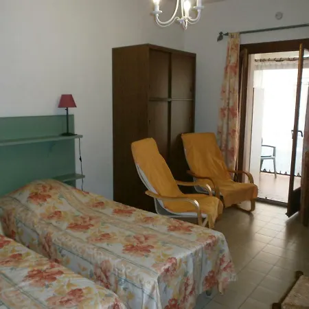 N°2 Avec Terrasse, Agreable, Bien Situe Apartment *